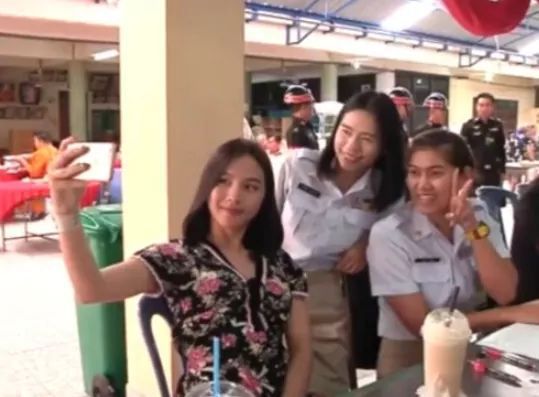 2949344259_XHcSCmB7_640453570b461e2511eef2182977e65fcec00221